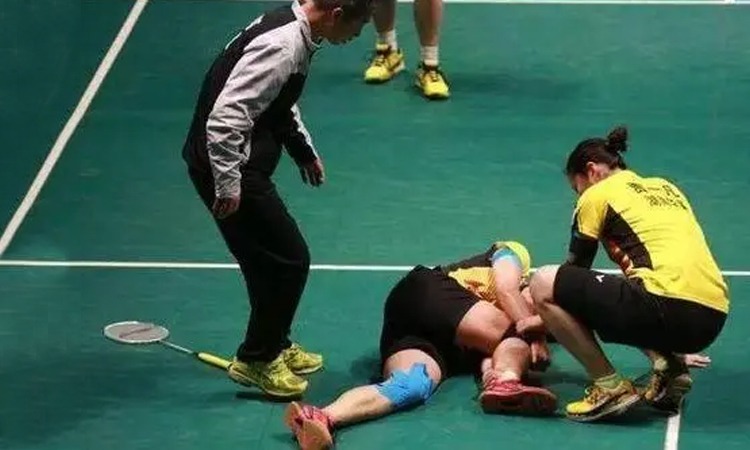 诺伊尔：第三球我知道出击会冒很大风险，当时想提前化解危险